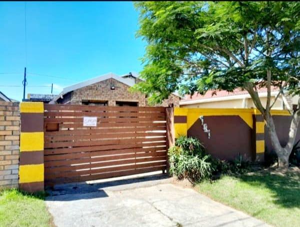 4 Bedroom Property for Sale in Mdantsane Nu 17 Eastern Cape